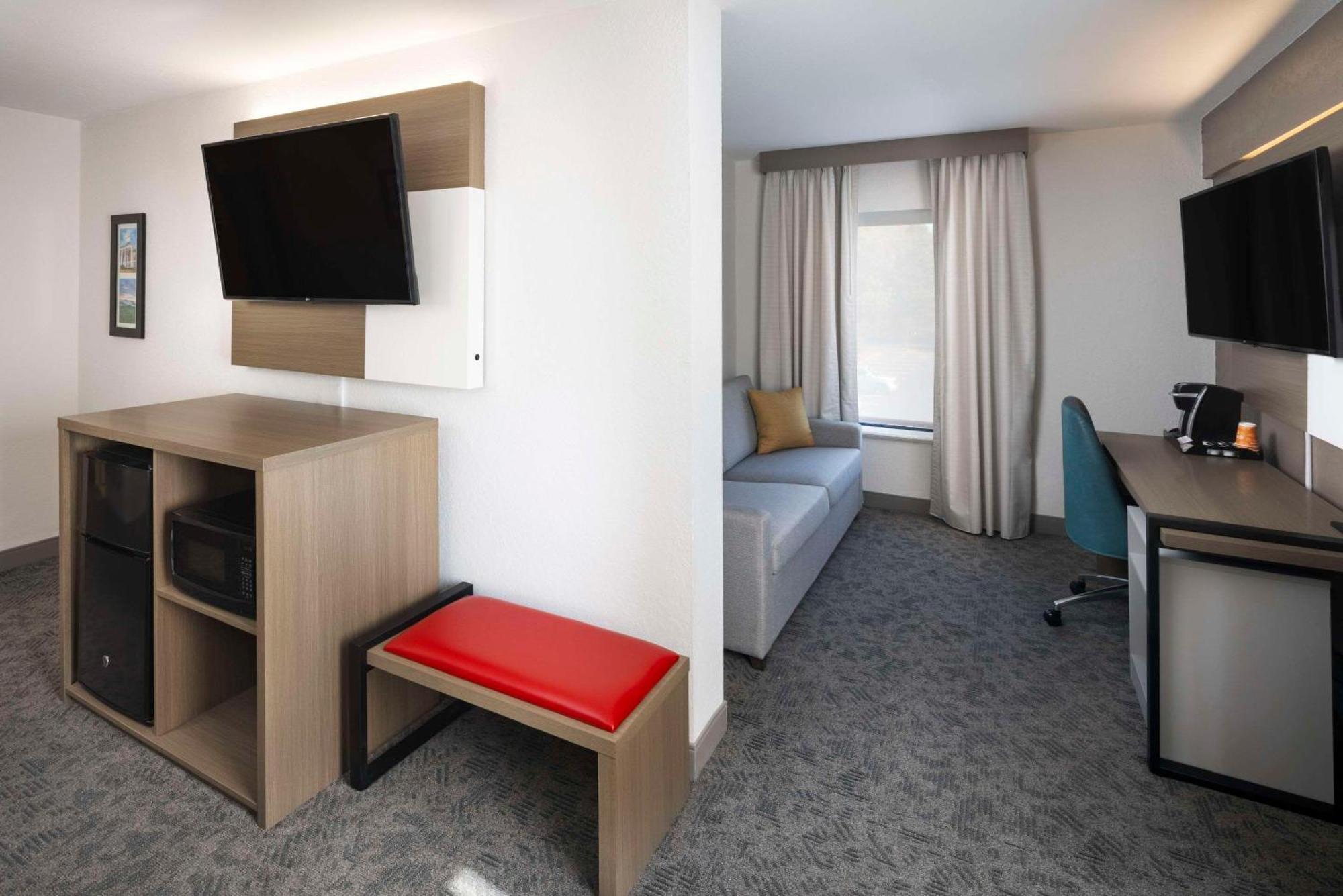 Comfort Inn & Suites Dahlonega University Area Kültér fotó