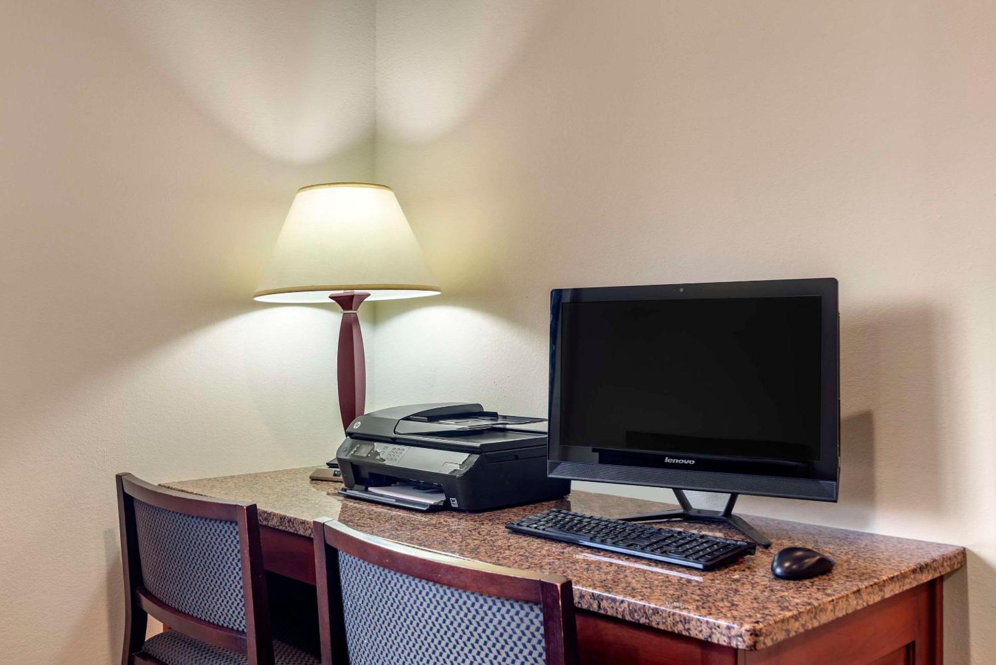 Comfort Inn & Suites Dahlonega University Area Kültér fotó