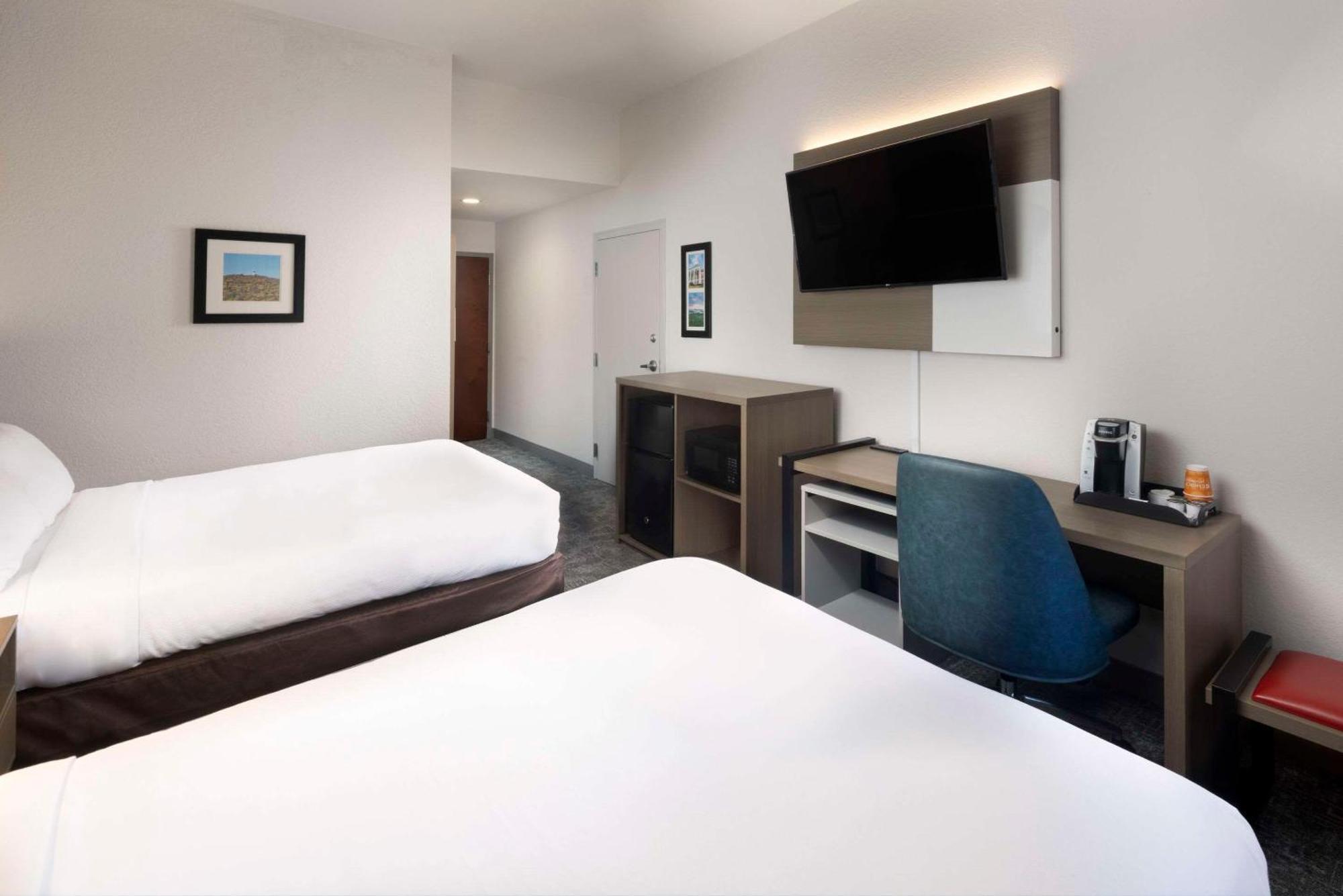 Comfort Inn & Suites Dahlonega University Area Kültér fotó