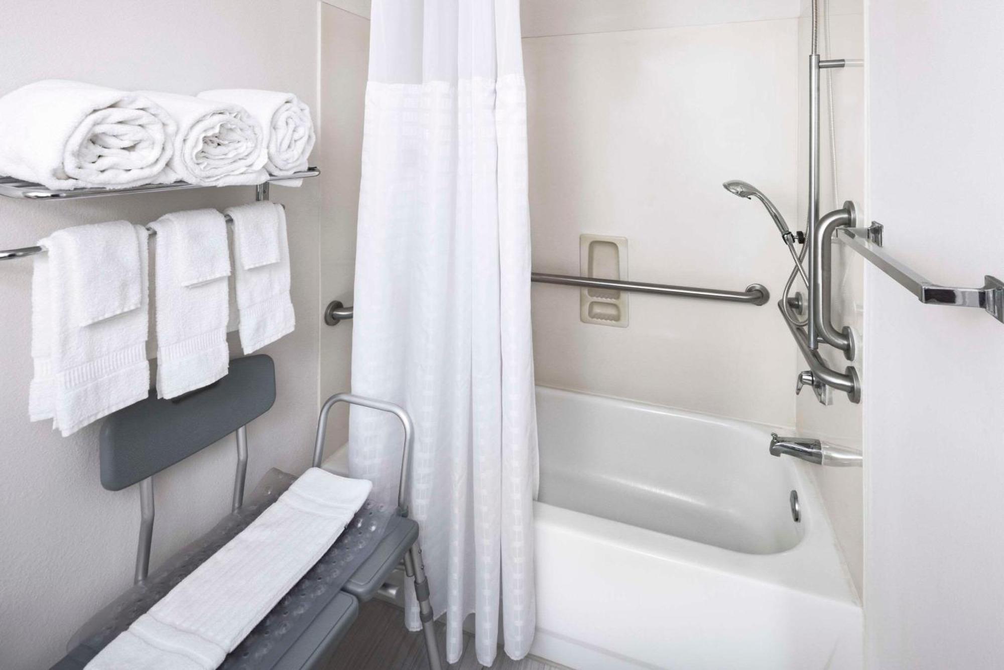 Comfort Inn & Suites Dahlonega University Area Kültér fotó
