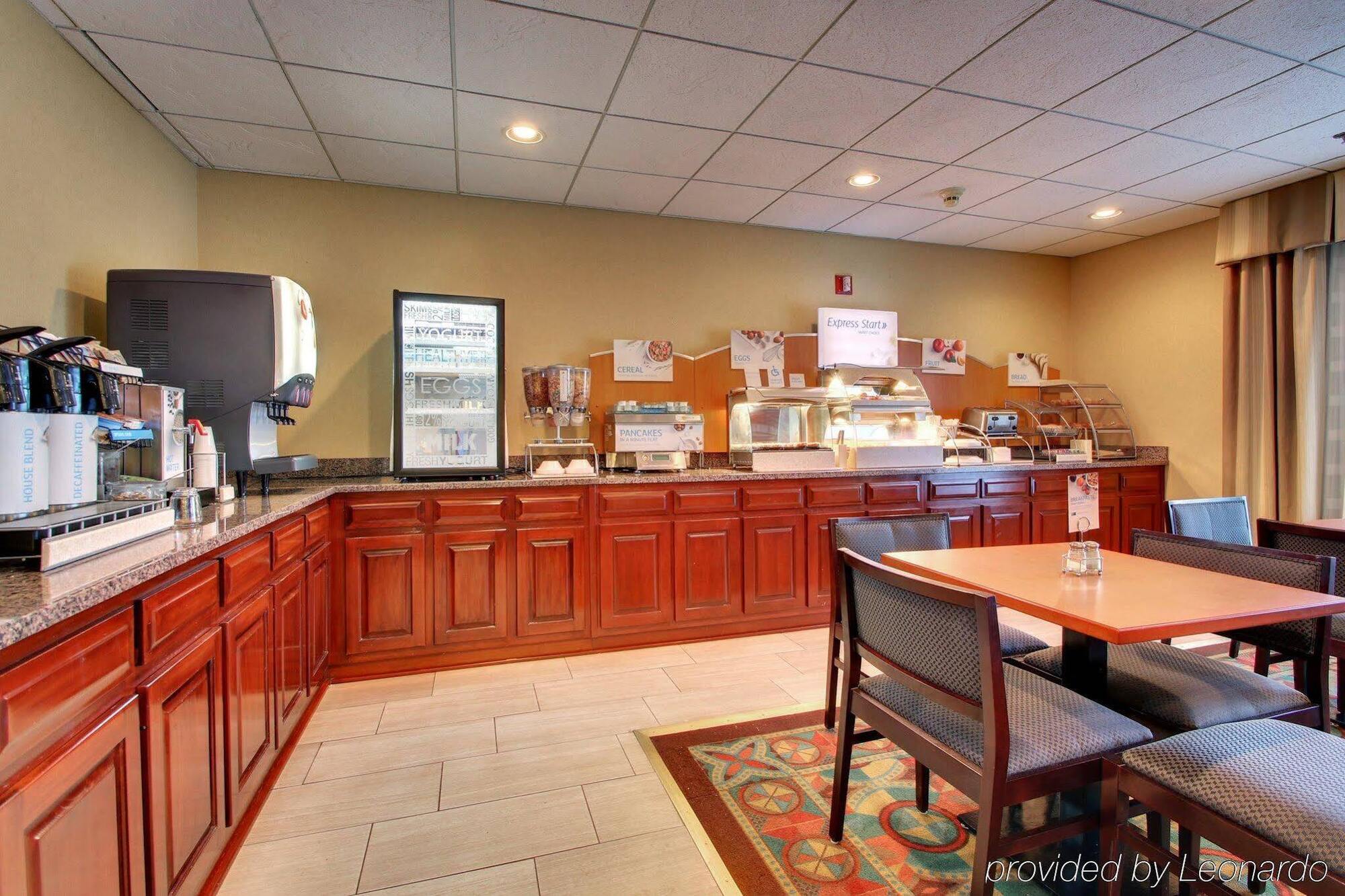 Comfort Inn & Suites Dahlonega University Area Kültér fotó